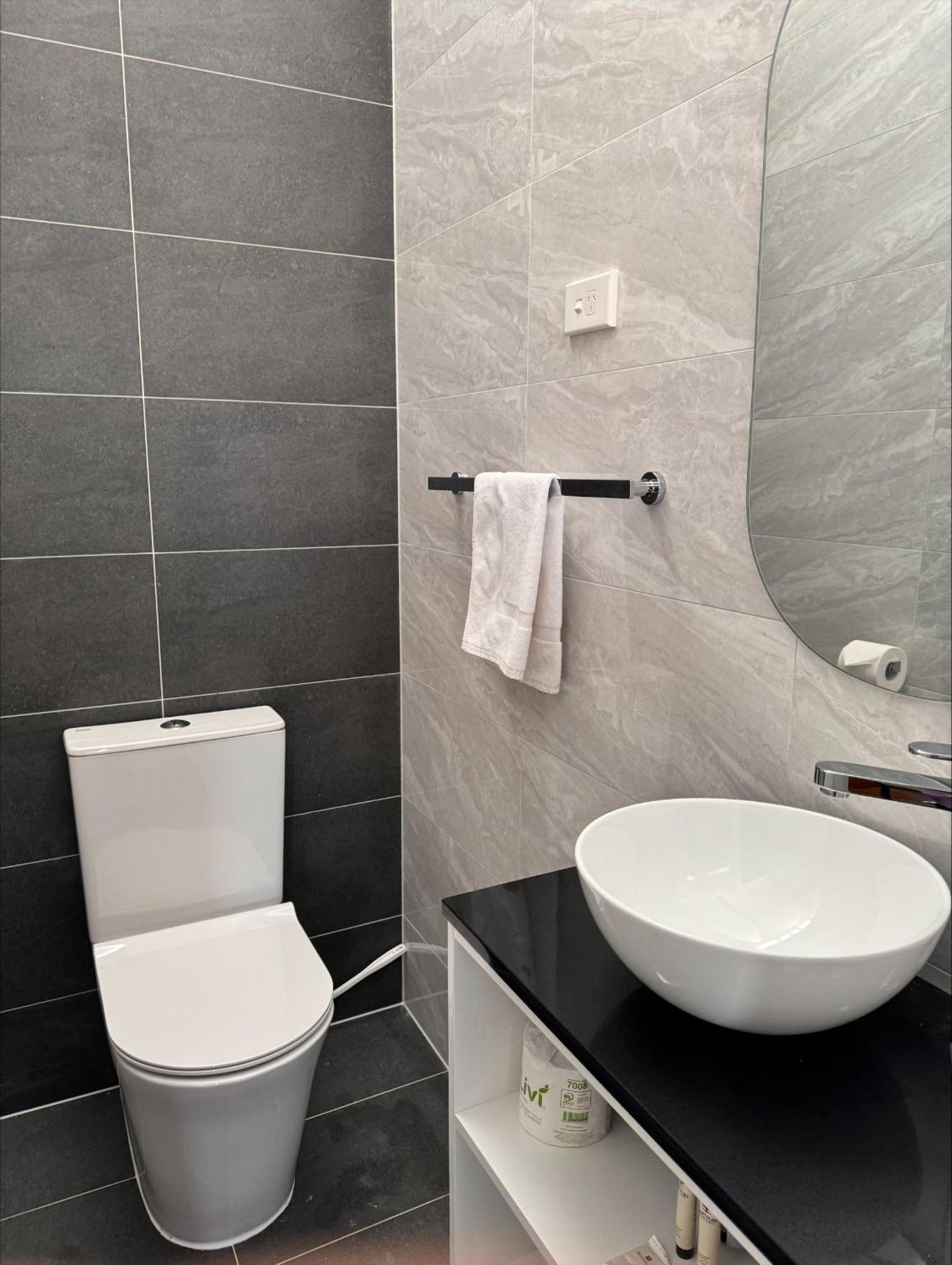 Cbd Gi Motel Глен-Иннес Экстерьер фото
